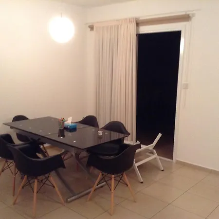 Sunny Beach House Σπίτι διακοπών Λεμεσός